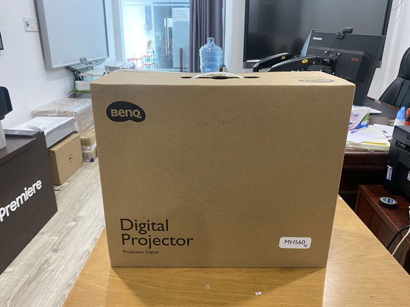 Máy chiếu BenQ MH560 FullHD mới 100% benq mh560 3