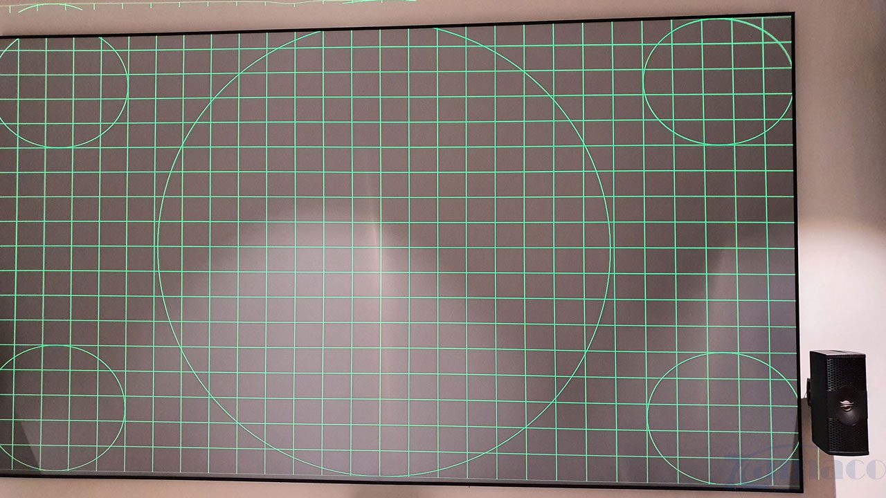 Lắp đặt Máy chiếu 4K Laser Optoma CinemaX P2 cho khách VIP Vinhomes Central Park Tân Cảng may chieu laser 4k Optoma CinemaX P2 Man quang hoc Seemax 120in 06