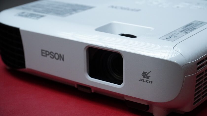 Máy chiếu Epson EB-E10 - XGA, 3600 ANSI Lumens DSC03760 1