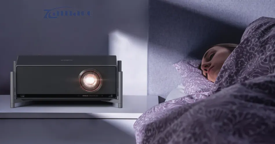 Máy Chiếu XGIMI TITAN Máy chiếu XGIMI vận hành cực kỳ yên tĩnh, giảm thiểu tiếng ồn, mang lại trải nghiệm xem phim trọn vẹn và không bị xao nhãng.