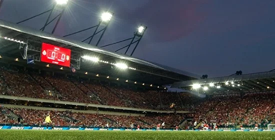 Màn hình LED sân vận động Absen A99 biên sân chuẩn UEFA/FIFA P6.25 / P10 Màn hình LED biên sân Absen A99 tại UEFA Euro