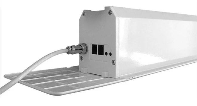 Màn chiếu âm trần Dalite CM-809EST tab-tension 80 inch 16:9 Đầu hộp màn Dalite CM-809EST với cổng nguồn và cổng điều khiển motor