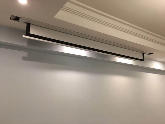 Màn chiếu âm trần Dalite CM-809EST tab-tension 80 inch 16:9 Màn chiếu Dalite CM-809EST lắp âm trần thạch cao, chỉ lộ khe màn