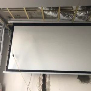 Màn chiếu điện tab-tension Dalite T100S 100 inch 16:9 Màn chiếu tab-tension Dalite lắp đặt thực tế