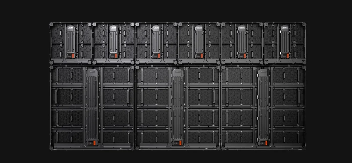 Ghép lẫn cabinet 1000×1000mm và 500×500mm của Unilumin Umate LM O Ghép lẫn cabinet 1000×1000mm và 500×500mm của Unilumin Umate LM O