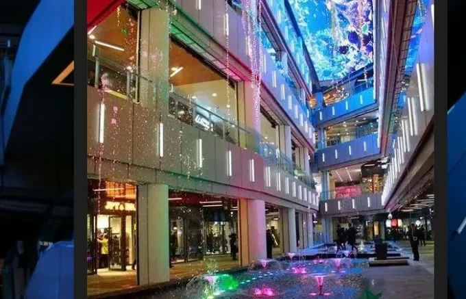 Trần LED sáng tạo Unilumin Umesh O trong trung tâm thương mại Trần LED sáng tạo Unilumin Umesh O trong trung tâm thương mại